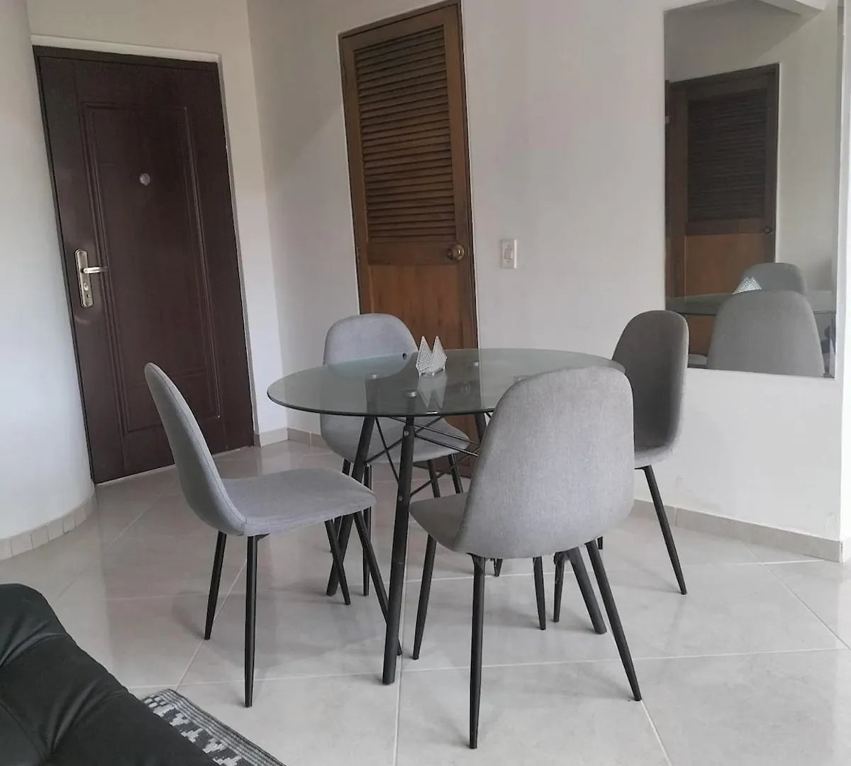 Centrally Located And Cozy Apartment With 900 Mb Internet Medellín